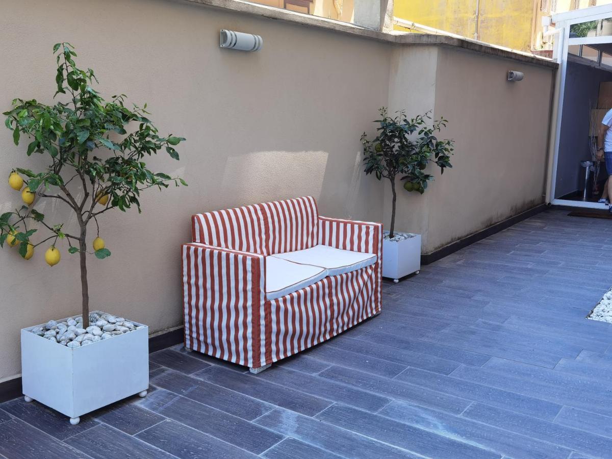 Regina Margherita Suite Naples Extérieur photo